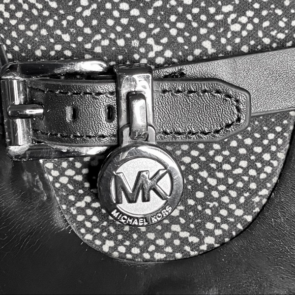 Michael Kors Charm Stretch Rain Boots - Picture 5 of 5